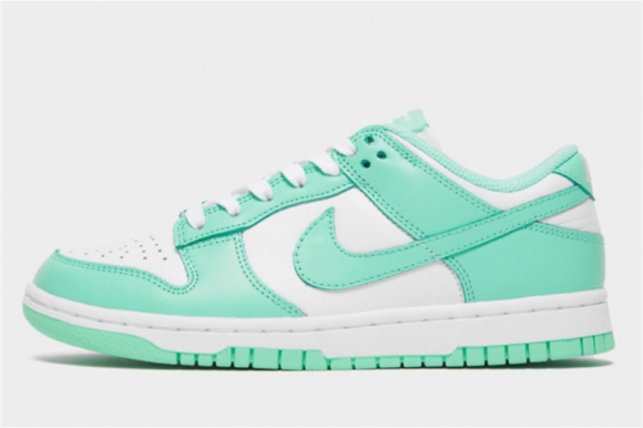 Nike Dunk Low Green Glow DD1503-105