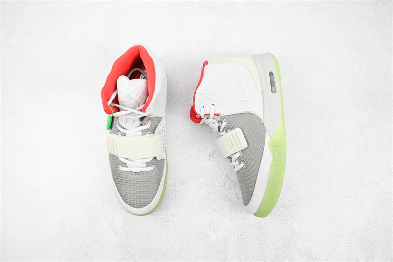 (image for) NIKE AIR YEEZY 2 PURE PLATINUM Wolf Grey mens 508214-010