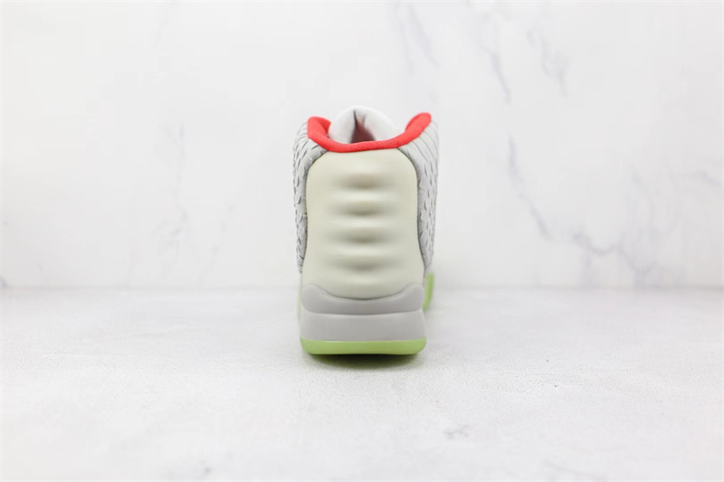 (image for) NIKE AIR YEEZY 2 PURE PLATINUM Wolf Grey mens 508214-010