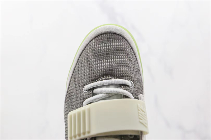 (image for) NIKE AIR YEEZY 2 PURE PLATINUM Wolf Grey mens 508214-010
