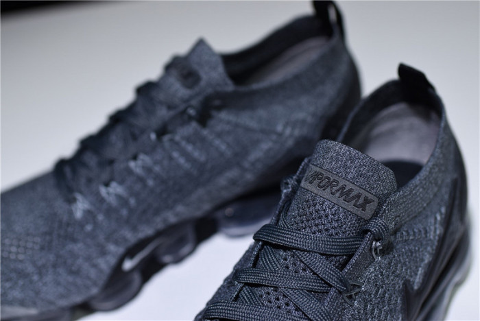 (image for) Nike Air VaporMax Flyknit 2 Dark Grey 942842-002
