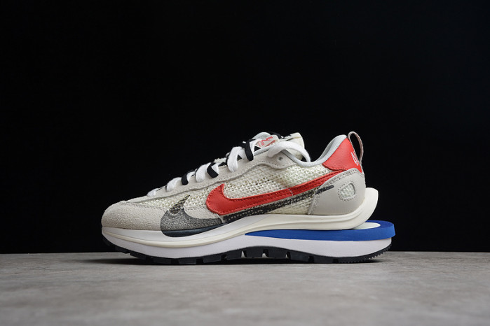 (image for) Sacai X VaporWaffle Sail CV1363-100