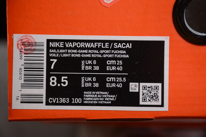(image for) Sacai X VaporWaffle Sail CV1363-100