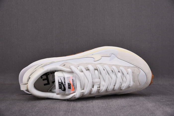 (image for) Sacai x Nike VaporWaffle DD1875-100