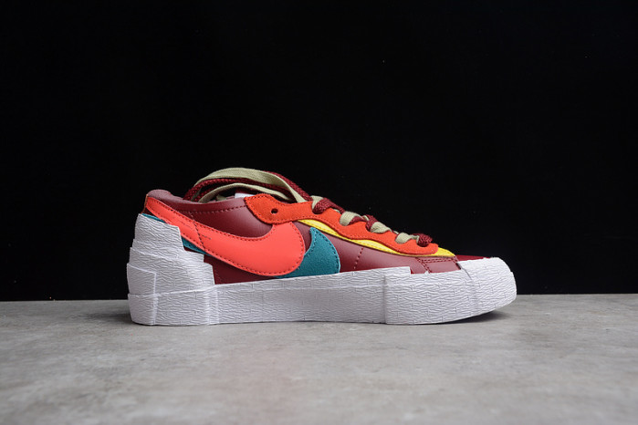 (image for) KAWS x sacai x Blazer Low Team Red DM7901-600