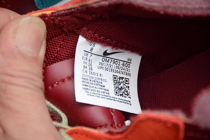 (image for) KAWS x sacai x Blazer Low Team Red DM7901-600
