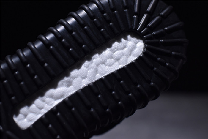 (image for) Adidas Yeezy Boost 750 Triple Black Cblack 