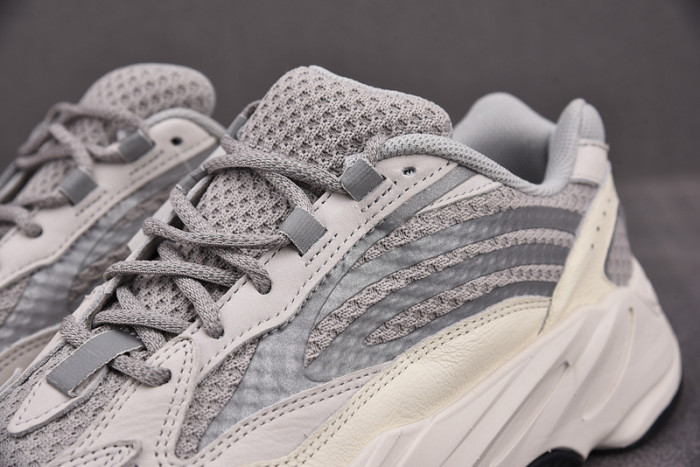 (image for) Adidas Yeezy Boost 700 v2 Static 