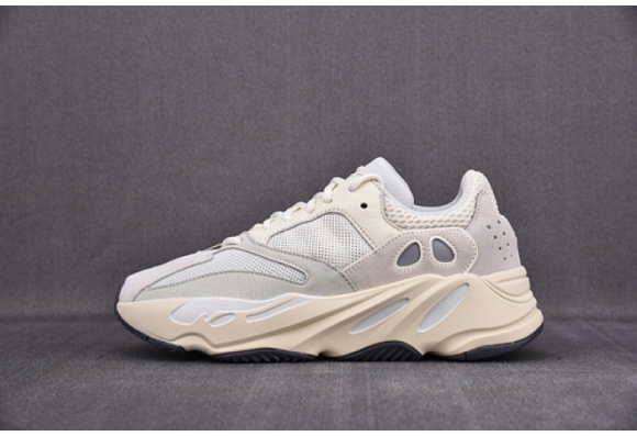Adidas Yeezy Boost 700 Analog 
