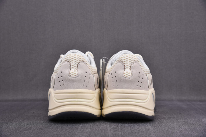 (image for) Adidas Yeezy Boost 700 Analog 