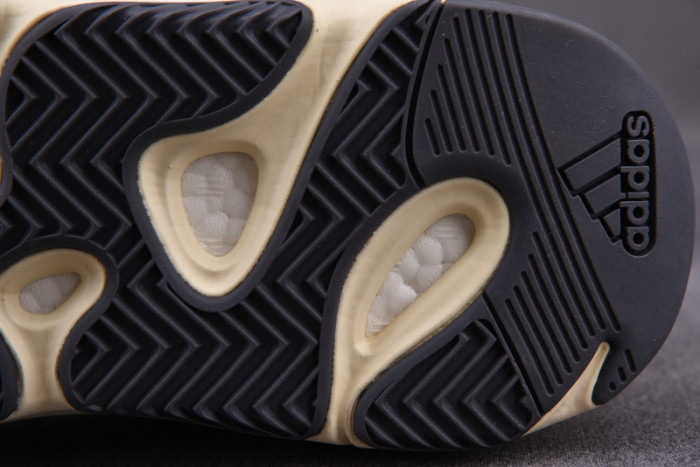 (image for) Adidas Yeezy Boost 700 Analog 