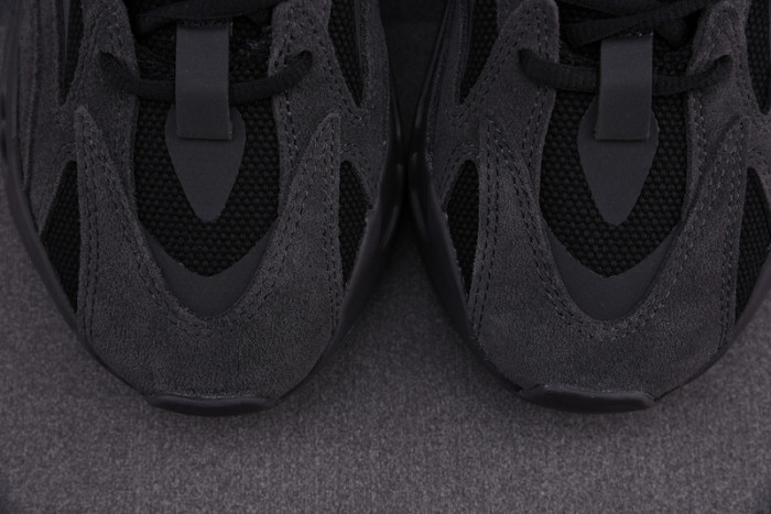 (image for) Adidas Yeezy Boost 700 V2 Vanta 