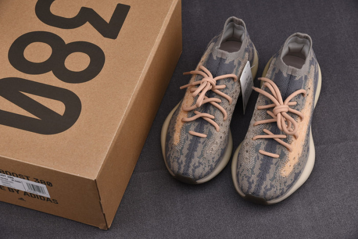 (image for) Adidas Yeezy Boost 380 Mist 