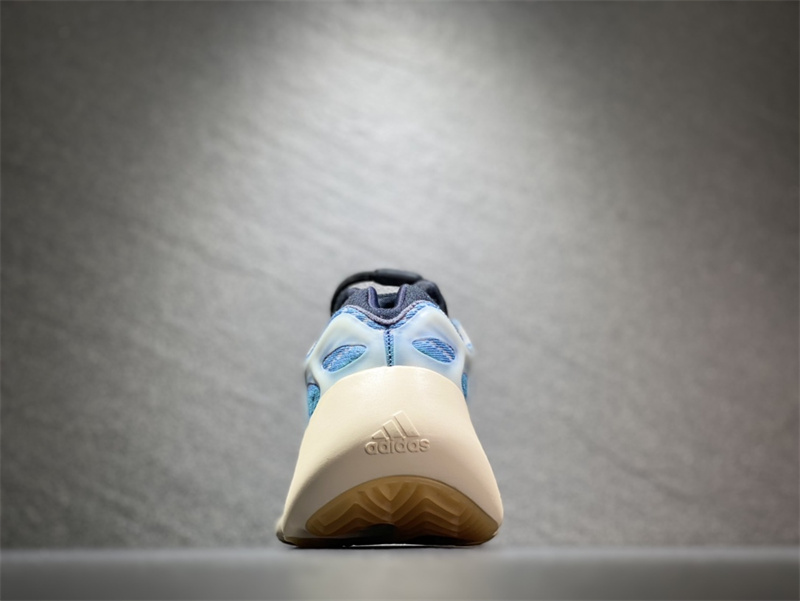 (image for) Yeezy 700 V3 Kyanite 