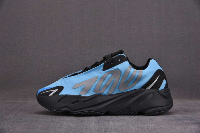 (image for) Adidas BOOST YEEZY 700 MNVN BRIGHT CYAN 