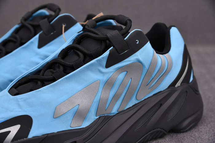 (image for) Adidas BOOST YEEZY 700 MNVN BRIGHT CYAN 