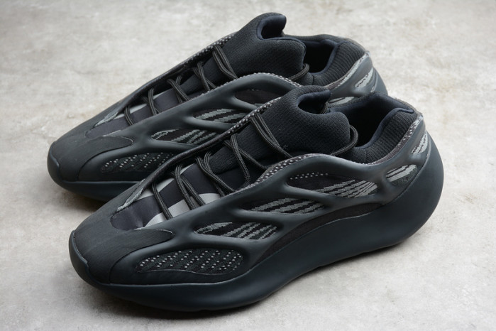(image for) Adidas Yeezy 700 V3 glow in dark 