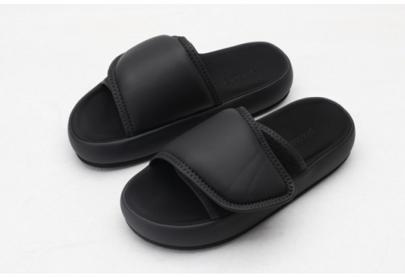 Yeezy sandals 002