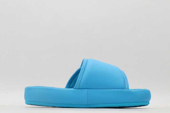 (image for) Yeezy sandals 003