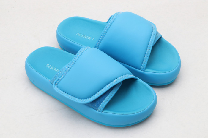 (image for) Yeezy sandals 003