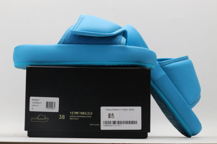 (image for) Yeezy sandals 003