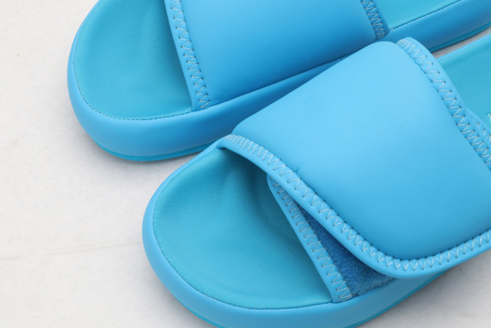 (image for) Yeezy sandals 003