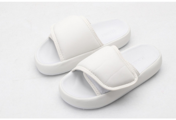 Yeezy sandals 007