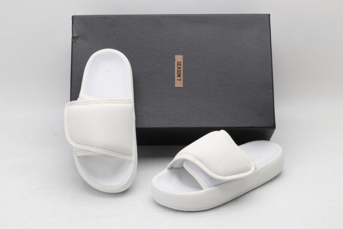 (image for) Yeezy sandals 007