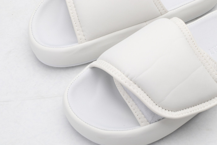 (image for) Yeezy sandals 007