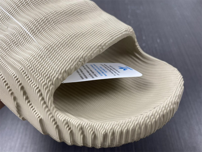(image for) Adidas new colleetion 004