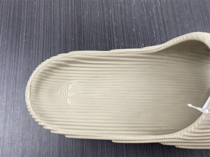 (image for) Adidas new colleetion 004