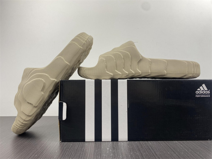 (image for) Adidas new colleetion 004