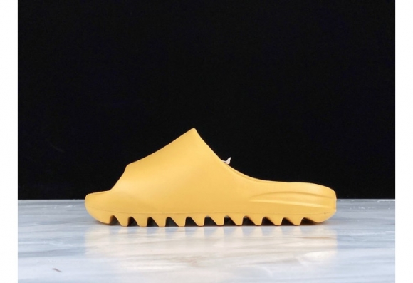 Adidas Yeezy Slide Desert Sand 